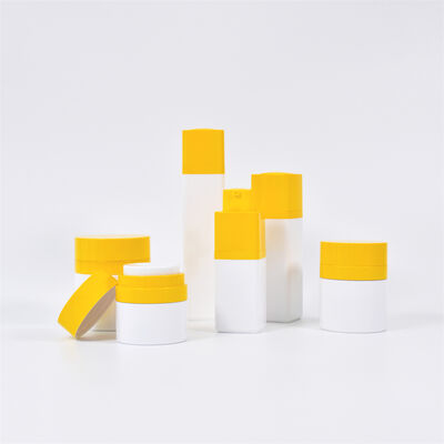 Kinpack Classy 15ml 30ml 50ml محصولات مراقبت از پوست مجموعه بطری بدون هوا مربع سر چرخشی پمپ پمپ اسپری بسته بندی آرایشی